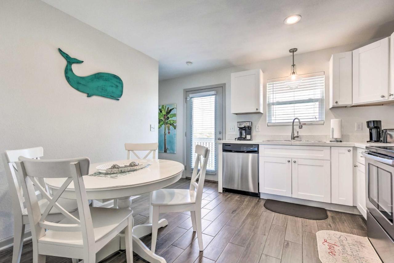 Mexico Beach Getaway With Balcony And Ocean Views! Exterior photo